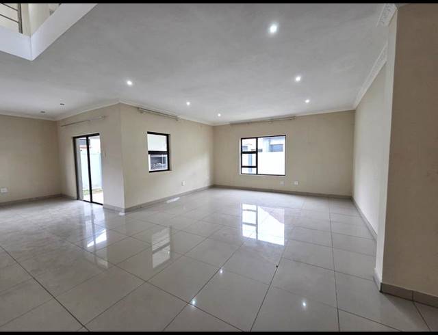 4 BEDROOM HOUSE FOR SALE IN MELODIE